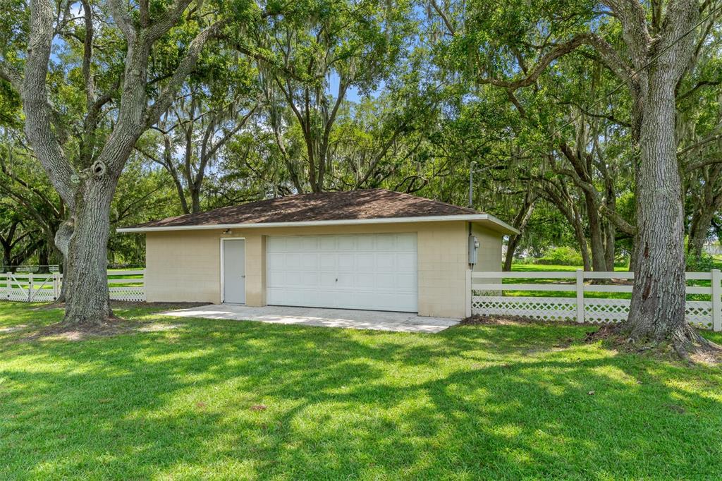 1650 GRANADA BOULEVARD, KISSIMMEE, FL — photo 4 of 30
