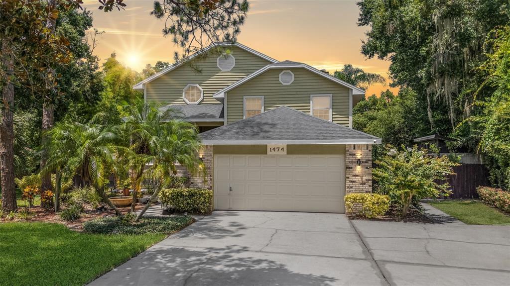 1474 ROYAL CIRCLE