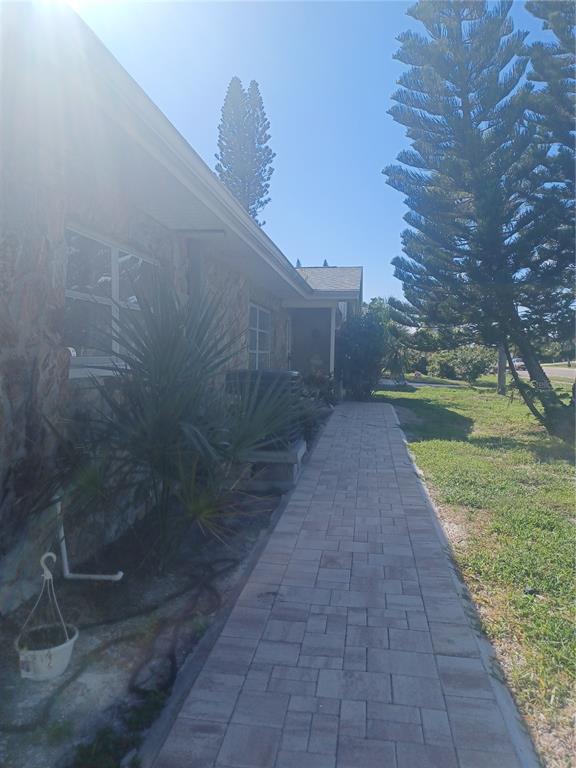 120 CAUSEWAY BOULEVARD, BELLEAIR BEACH, FL — photo 2 of 25