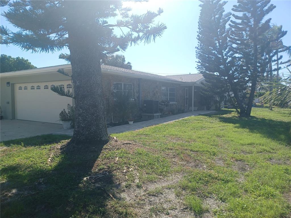 120 CAUSEWAY BOULEVARD, BELLEAIR BEACH, FL — photo 3 of 25