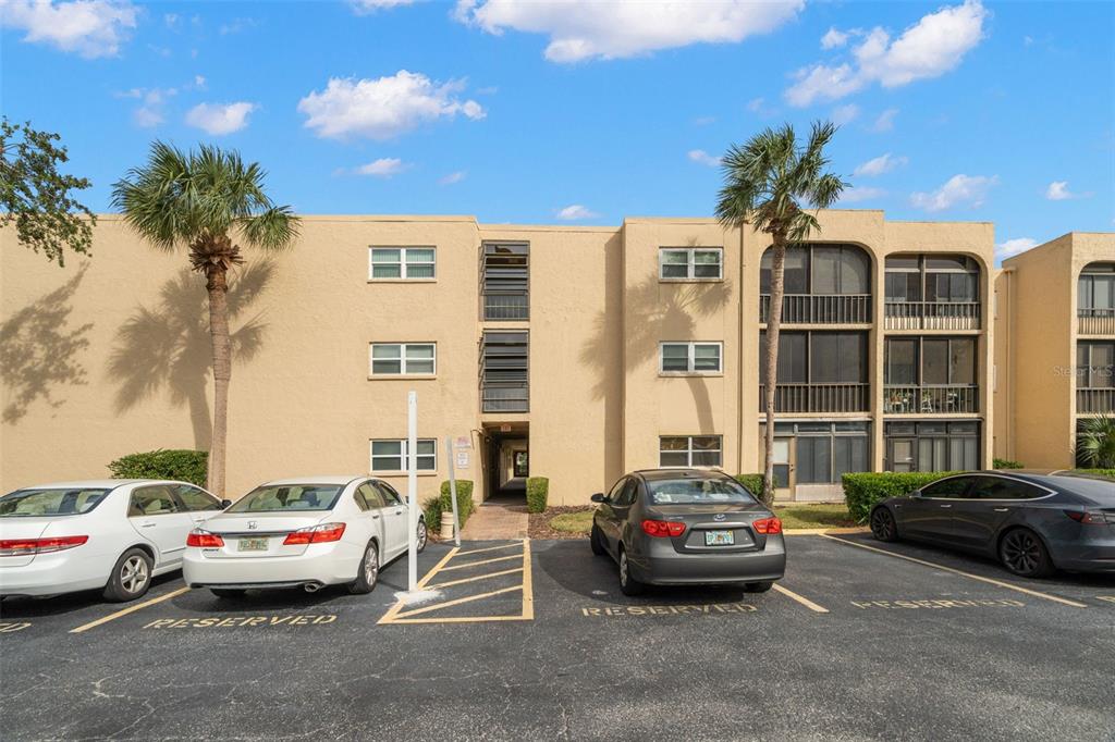11485 OAKHURST ROAD UNIT 322