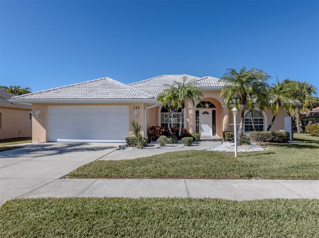 123 VENICE PALMS BOULEVARD