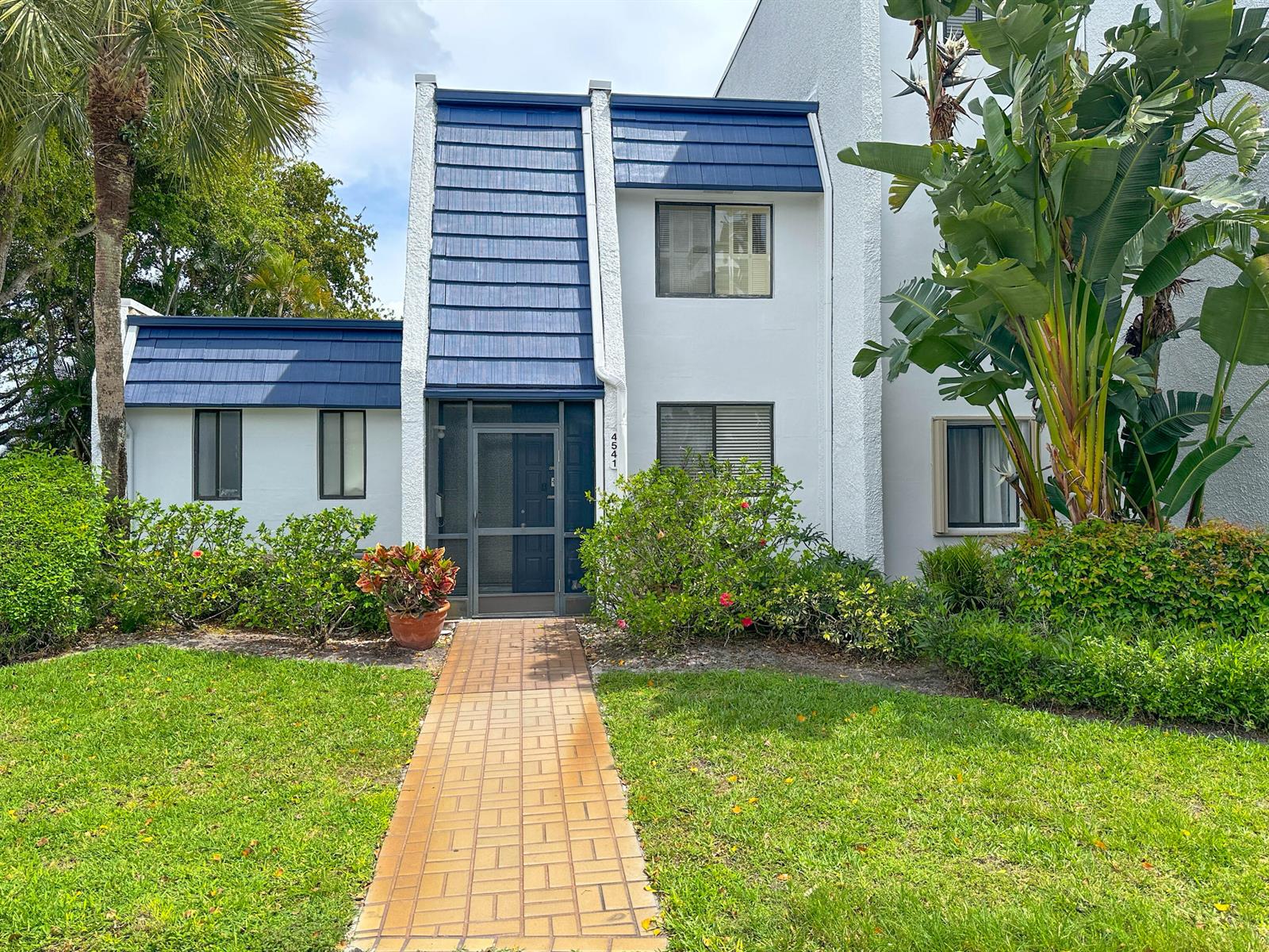 4541 Luxemburg Court, FL 33467