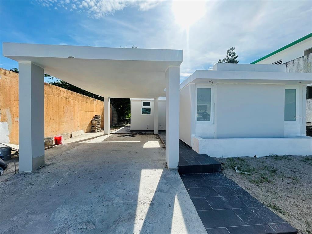 Calle 2 URB JARDINES DE LOIZA A-20