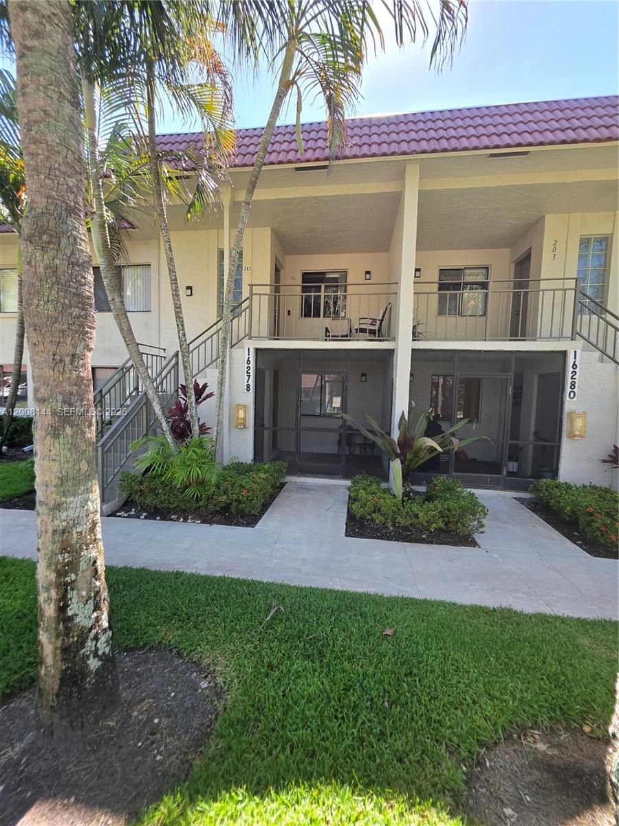16278 Laurel Dr # 202, Weston FL 33326