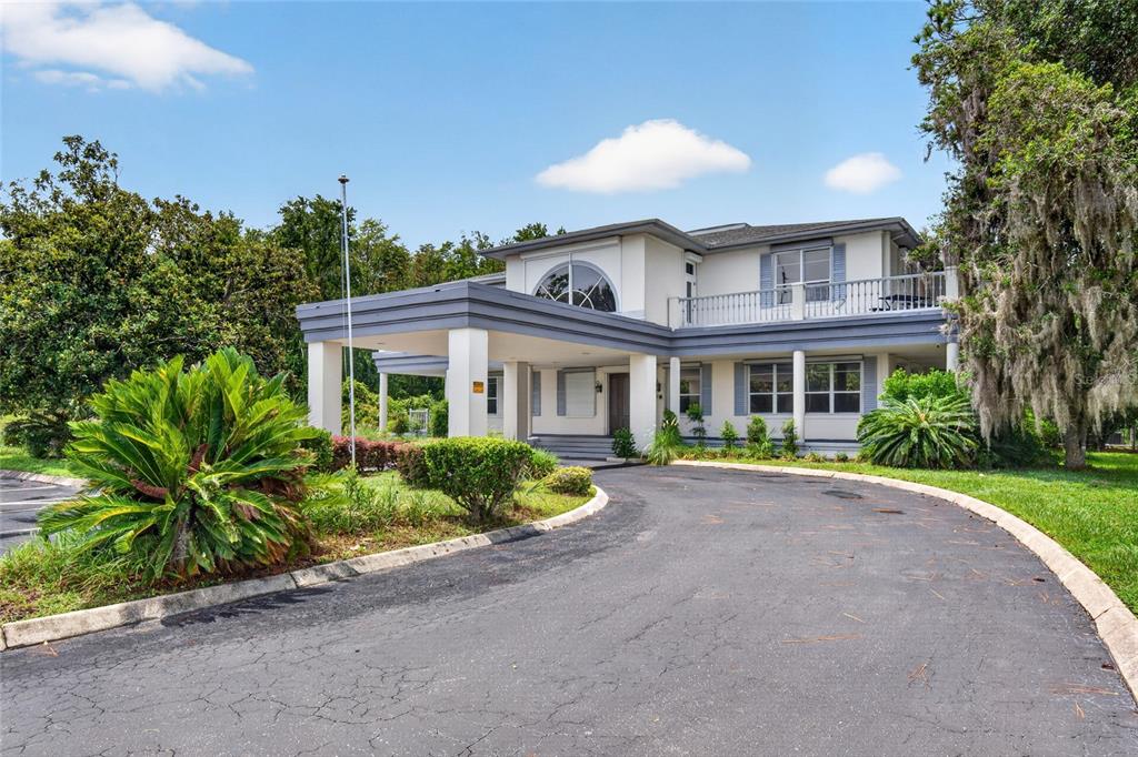 268 S SUNCOAST BOULEVARD