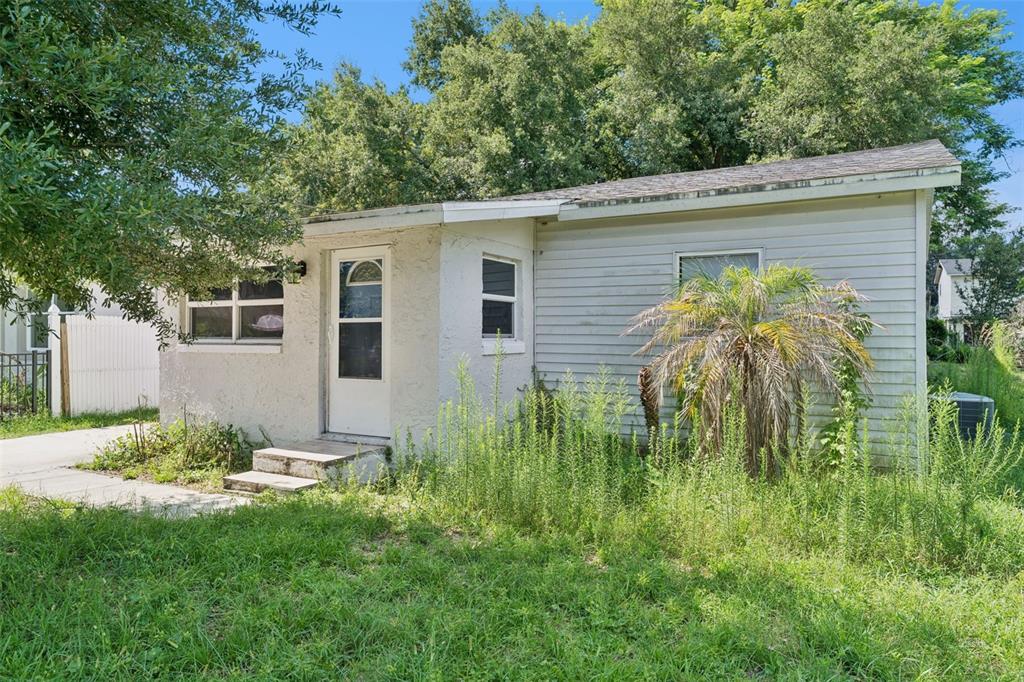 5000 HUPPEL AVENUE