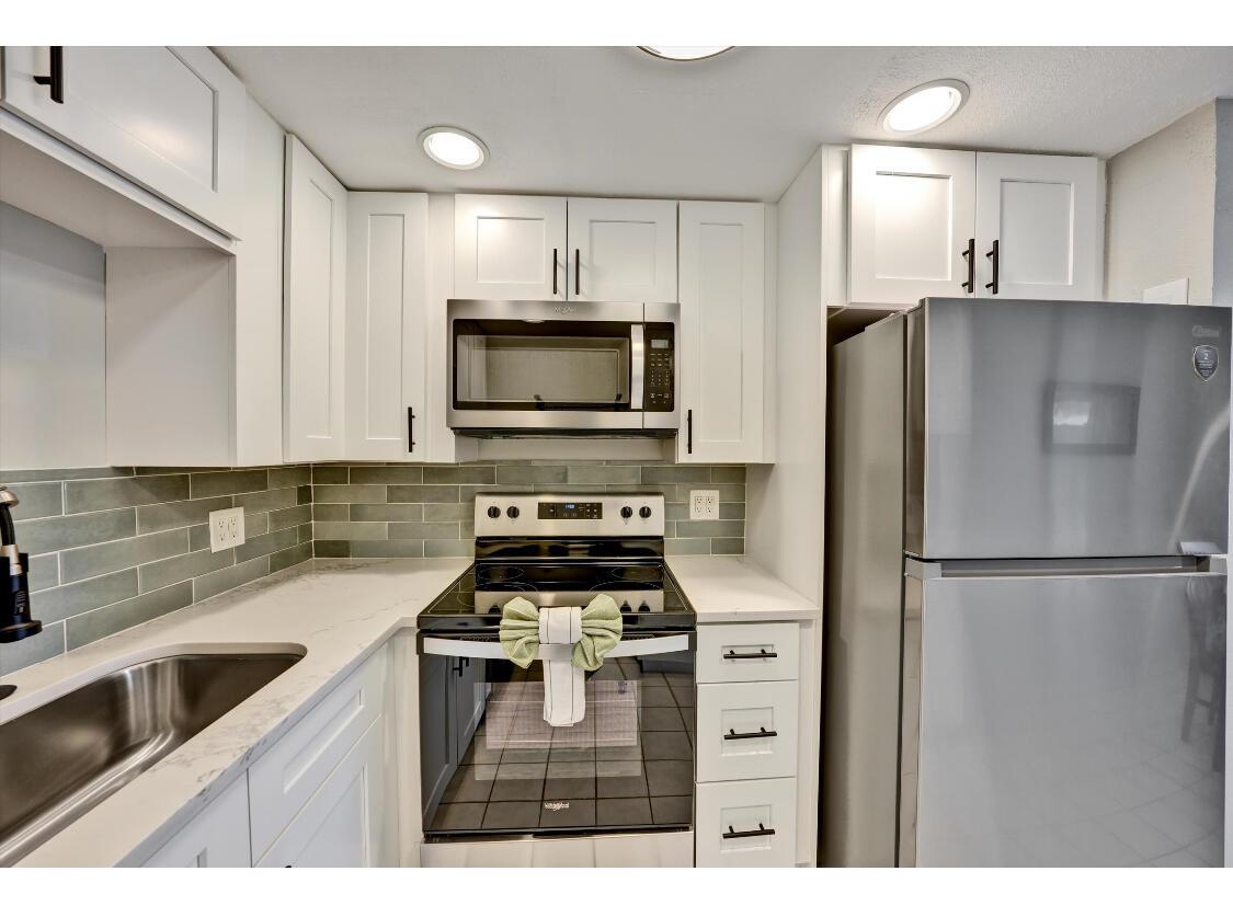 209 Northampton K, West Palm Beach FL 33417