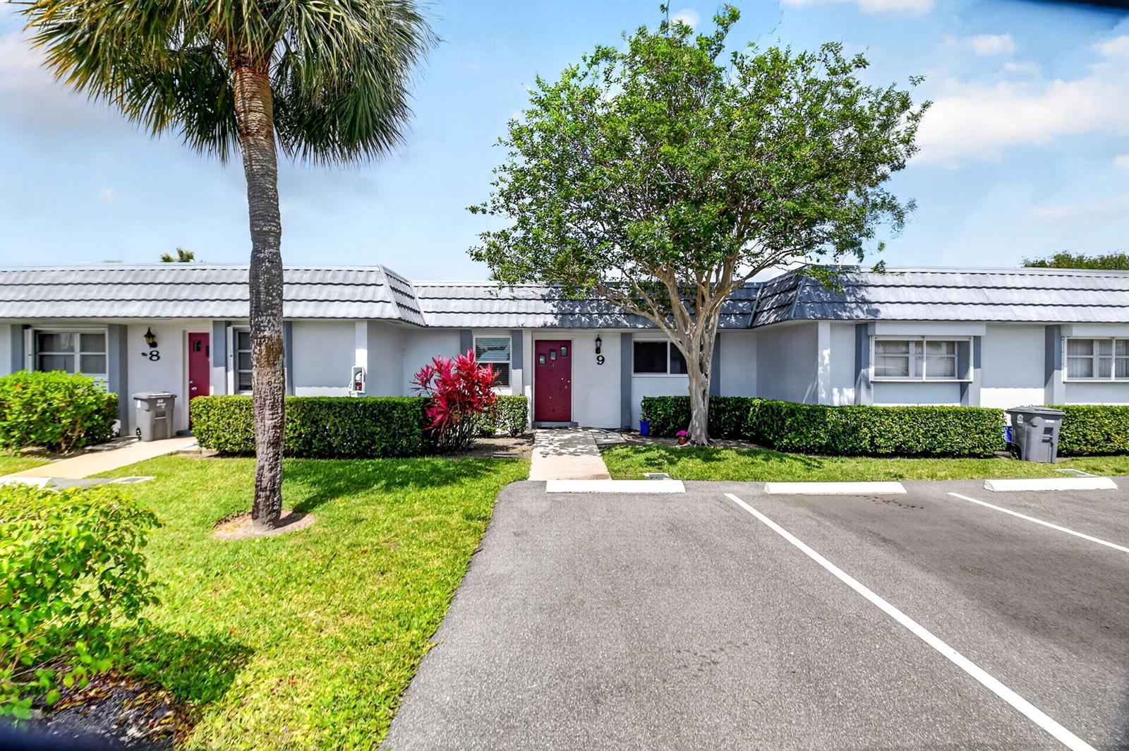 2886 E Fernley Dr Drive E # 9, West Palm Beach FL 33415
