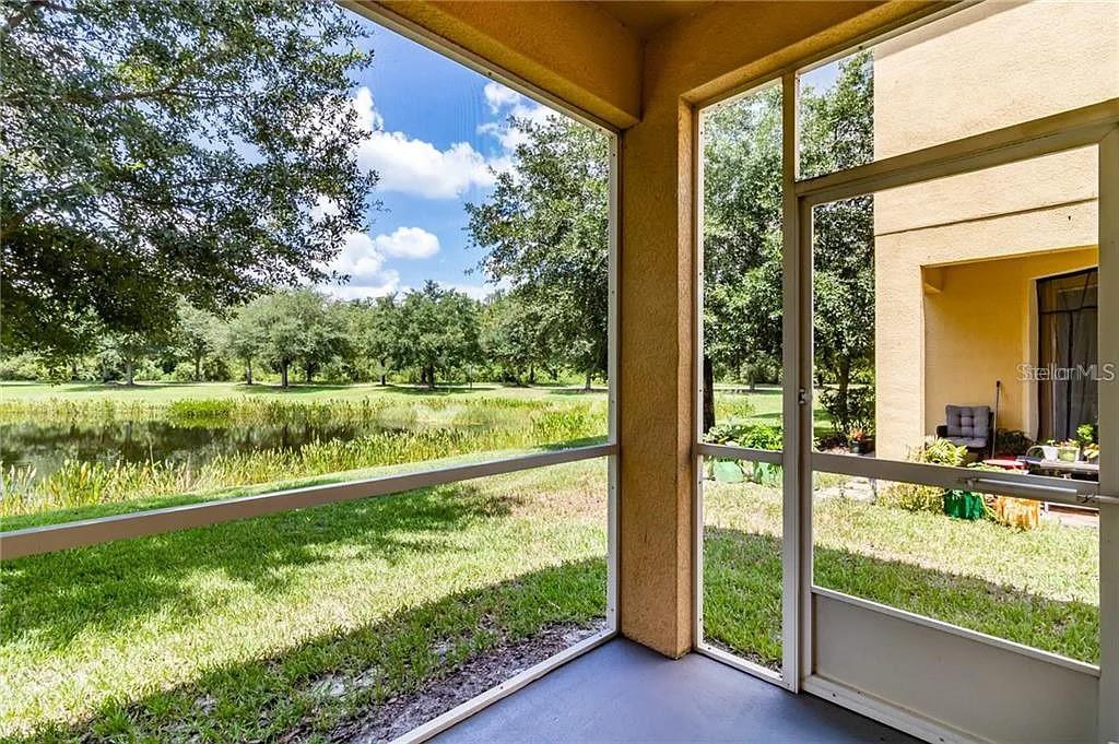19254 STONE HEDGE DRIVE, TAMPA, FL — photo 5 of 30