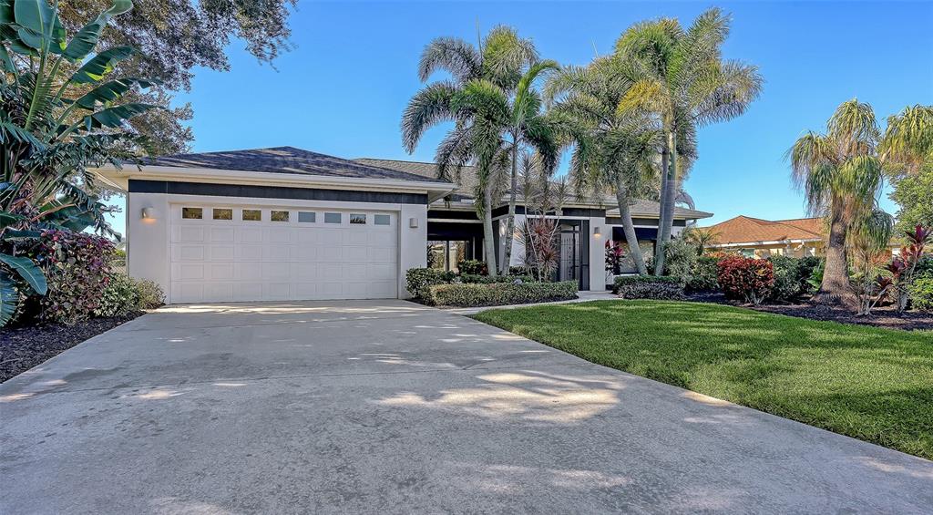8068 ESTATES DRIVE