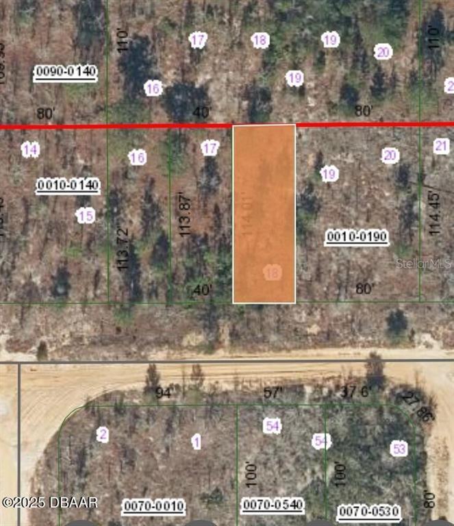 This is a map showing a highlighted rectangular land parcel labeled 18 among surrounding lots — 152 1ST AVENUE, INTERLACHEN, FL