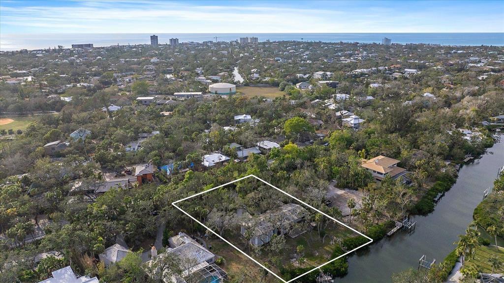 5225 HIDDEN HARBOR ROAD, SARASOTA, FL — photo 3 of 13