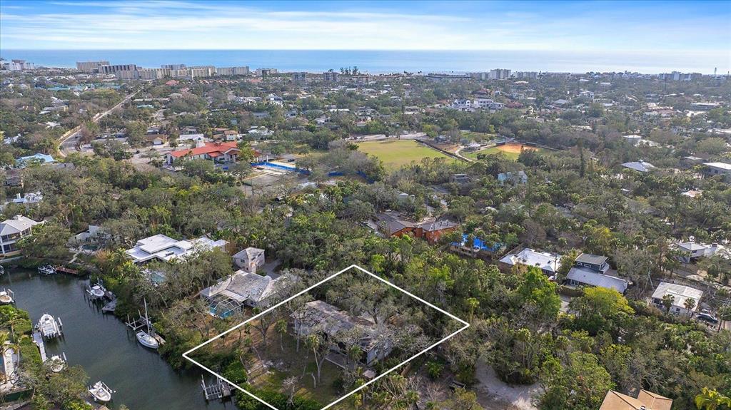 5225 HIDDEN HARBOR ROAD, SARASOTA, FL — photo 5 of 13