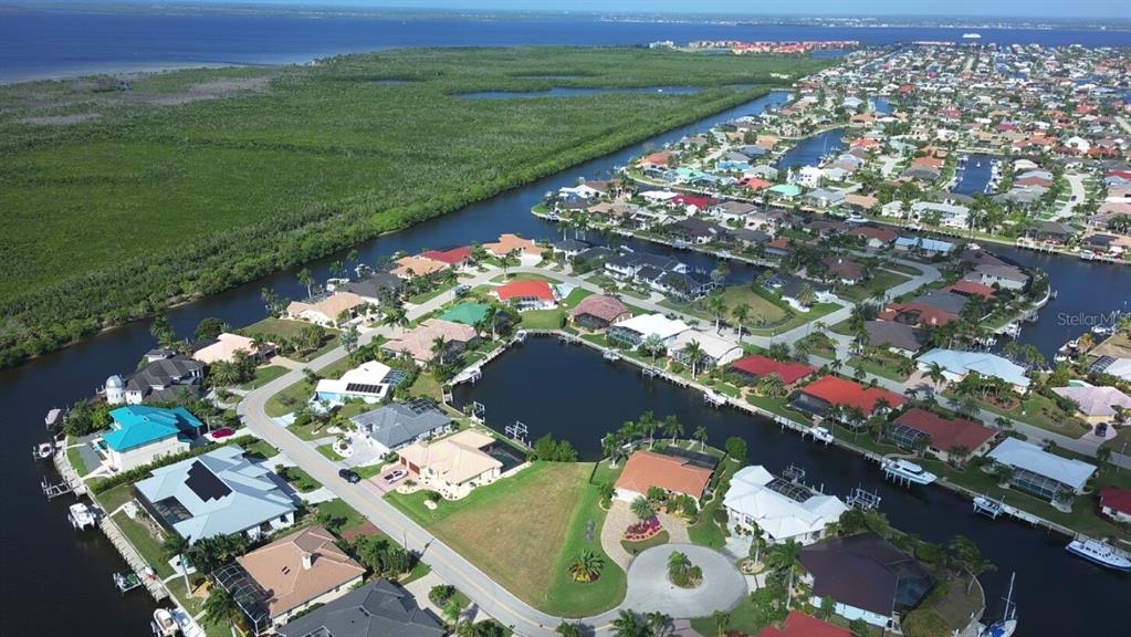 2907 RYAN BOULEVARD, PUNTA GORDA, FL — photo 4 of 11