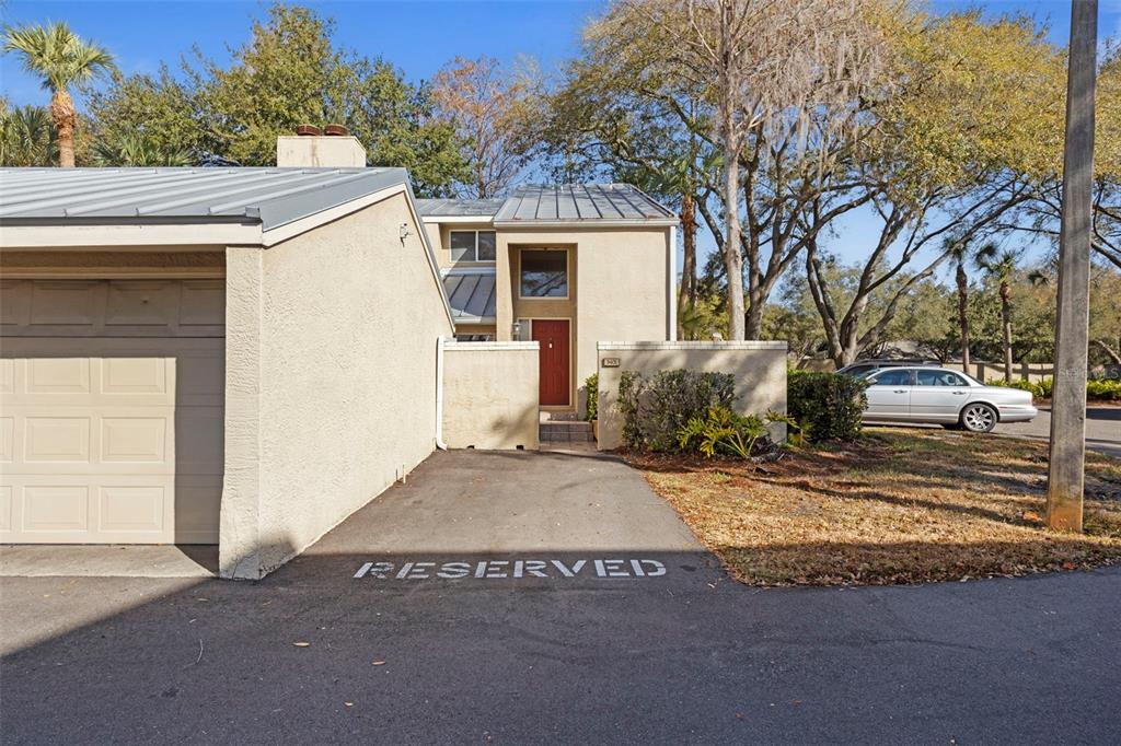 3401 CYPRESS HEAD COURT
