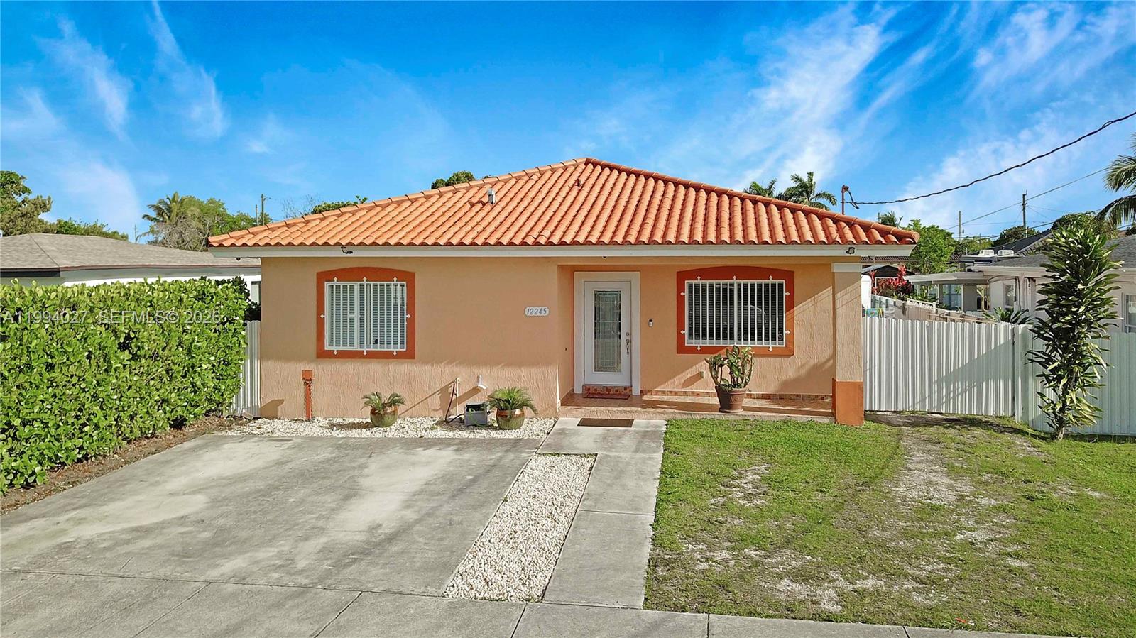 12245 SW 218th St, Miami FL 33170