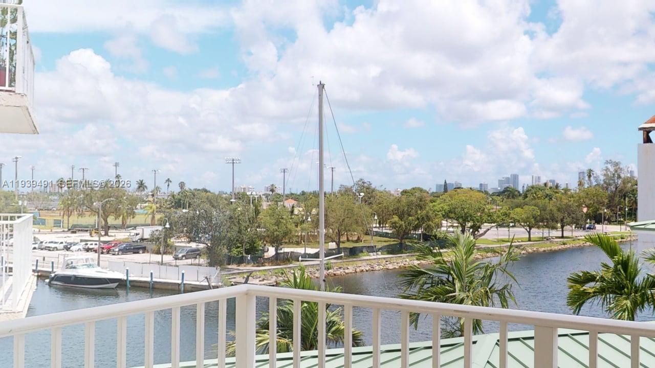 2415 NW 16th St Rd # 1, Miami FL 33125