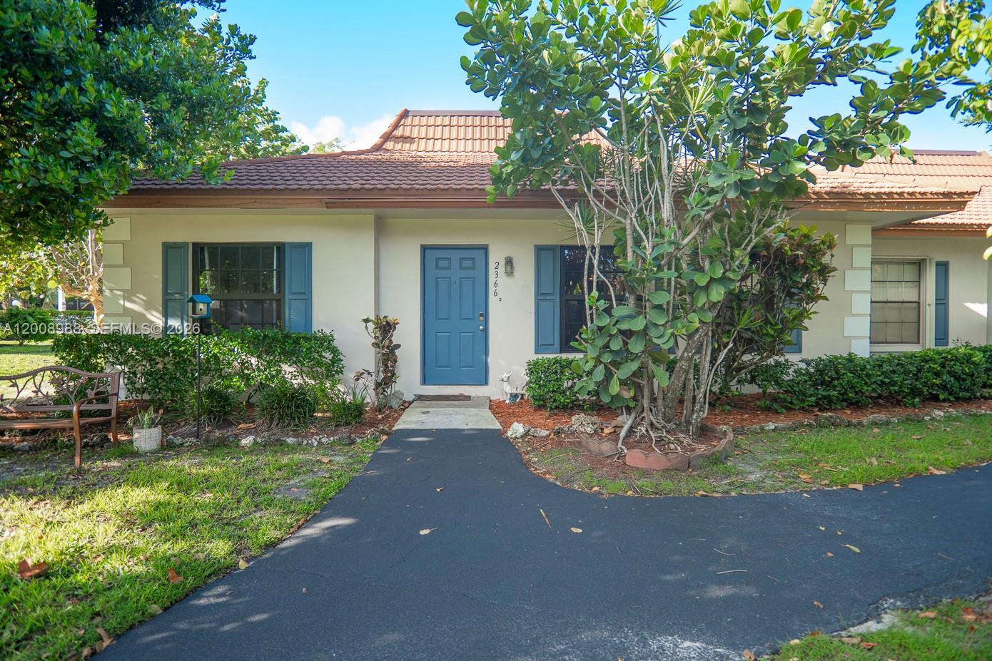 2366 SW 70th Way # 4, Davie FL 33317