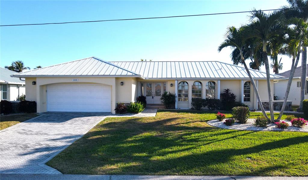 1115 LUCIA DRIVE