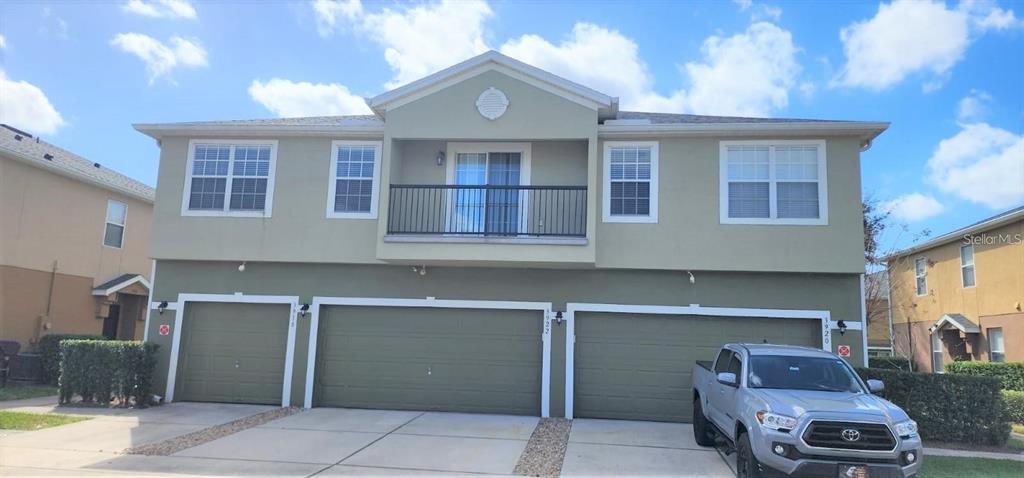 3918 PEMBERLY PINES CIRCLE