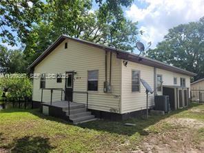 1104 Gulf St, Moore Haven FL 33471
