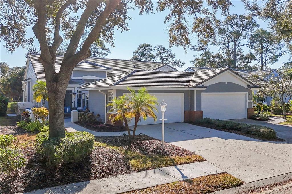 7621 WHITEBRIDGE GLEN