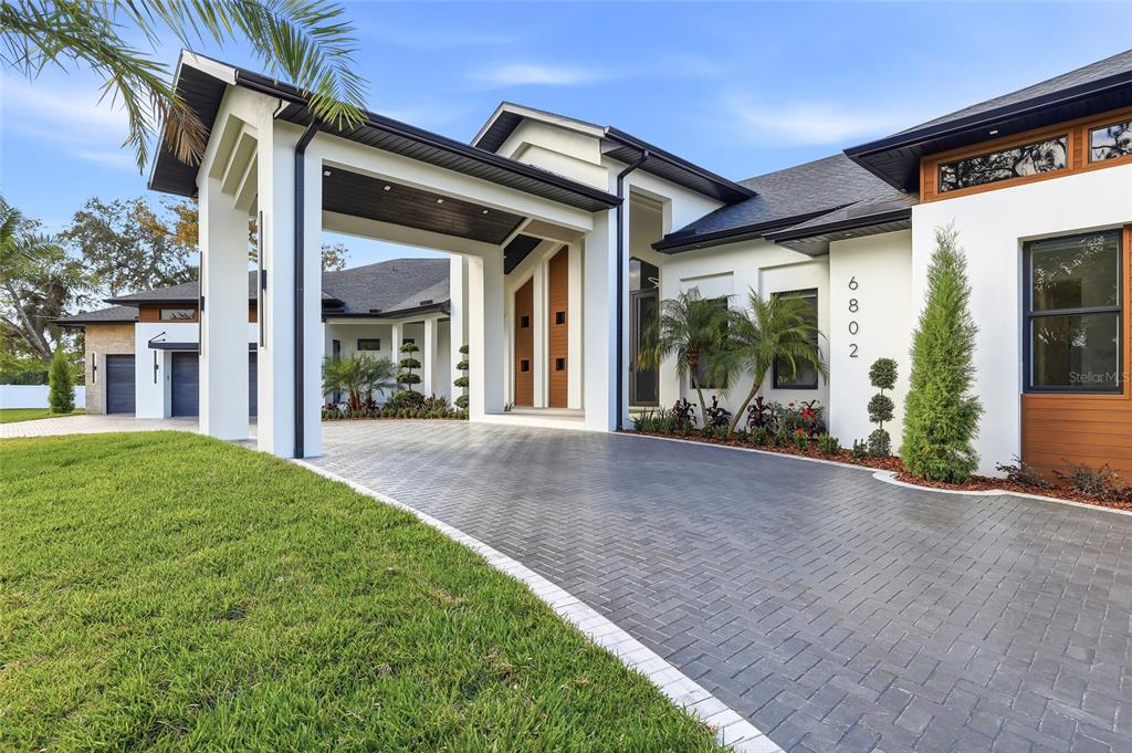 6802 E CREEK DRIVE, TAMPA, FL — photo 5 of 30
