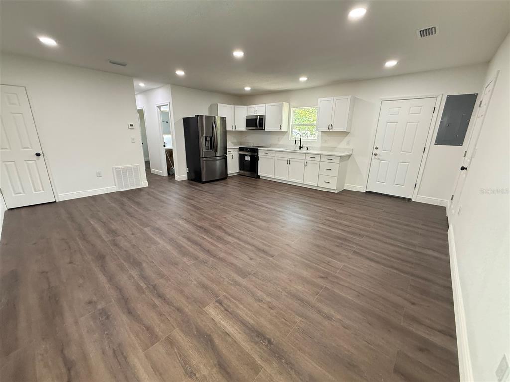 120 HERRICK STREET, AUBURNDALE, FL — photo 4 of 30