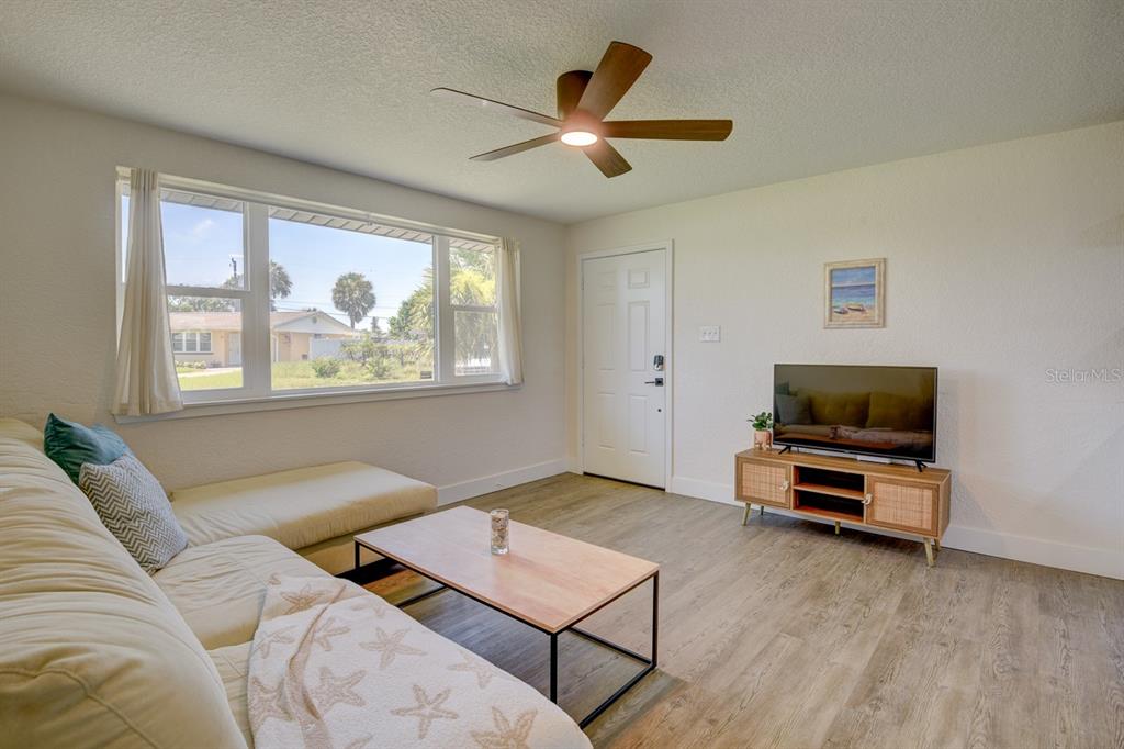 35 AZALEA DRIVE, ORMOND BEACH, FL — photo 4 of 20