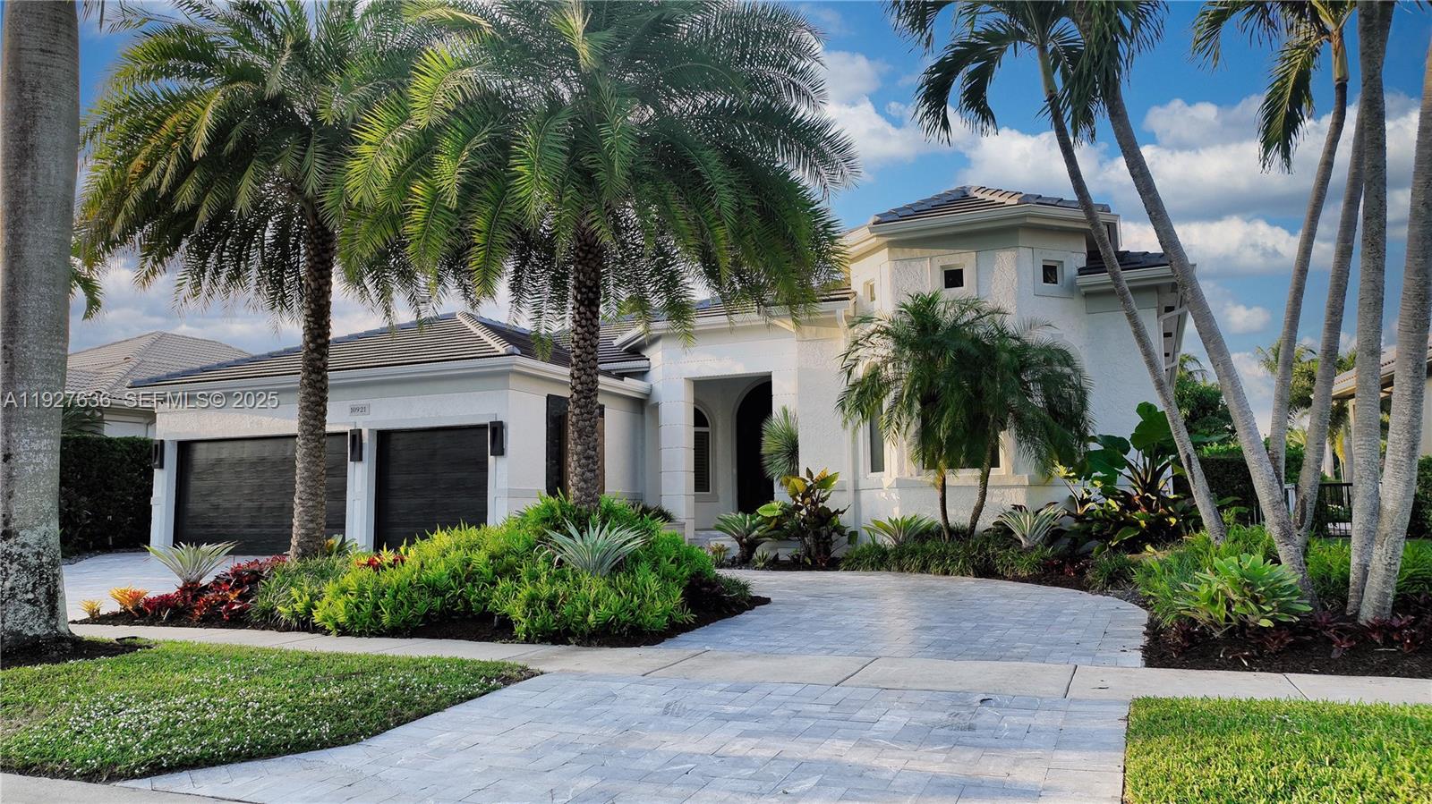 10921 Hawks Vista St, Plantation FL 33324