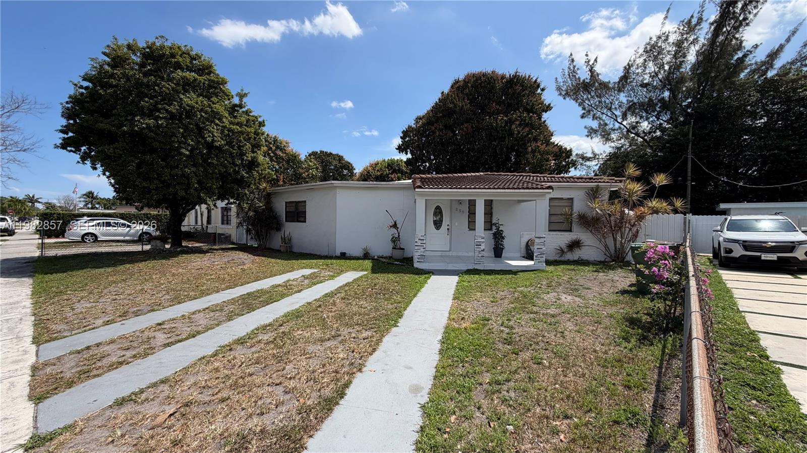 250 E 60th St, Hialeah FL 33013, HIALEAH, FL — photo 3 of 30
