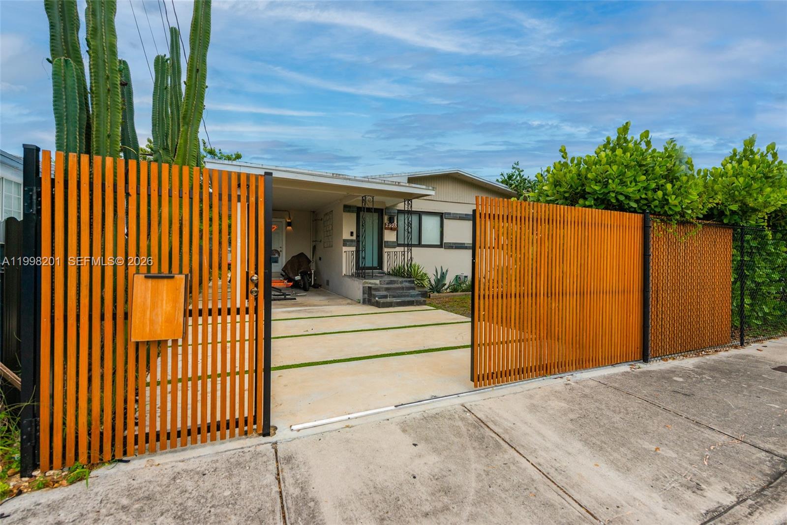 2925 NW 11th Ave, Miami FL 33127
