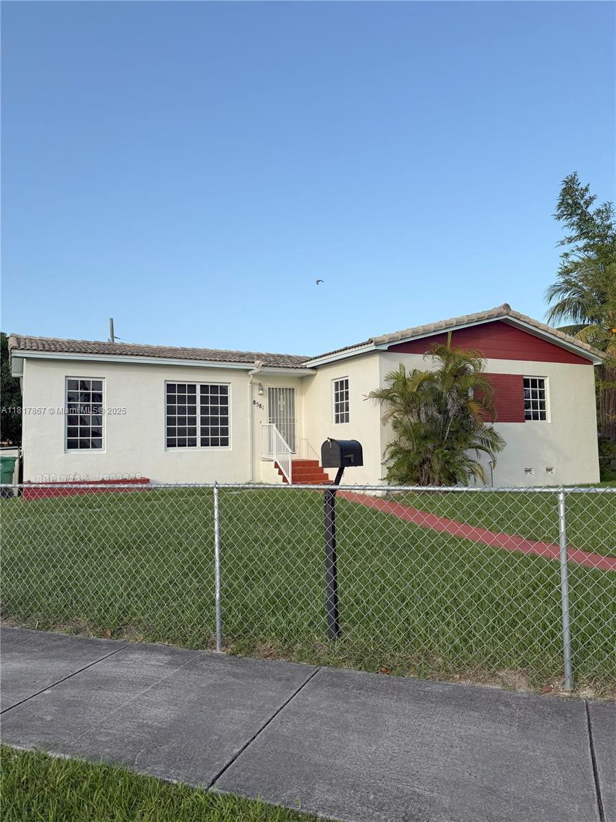 8581 SW 36th St, Miami FL 33155