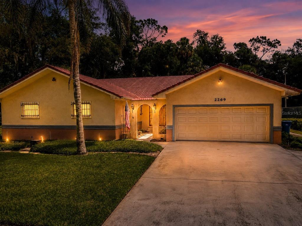 2269 COUNTRY CLUB DRIVE