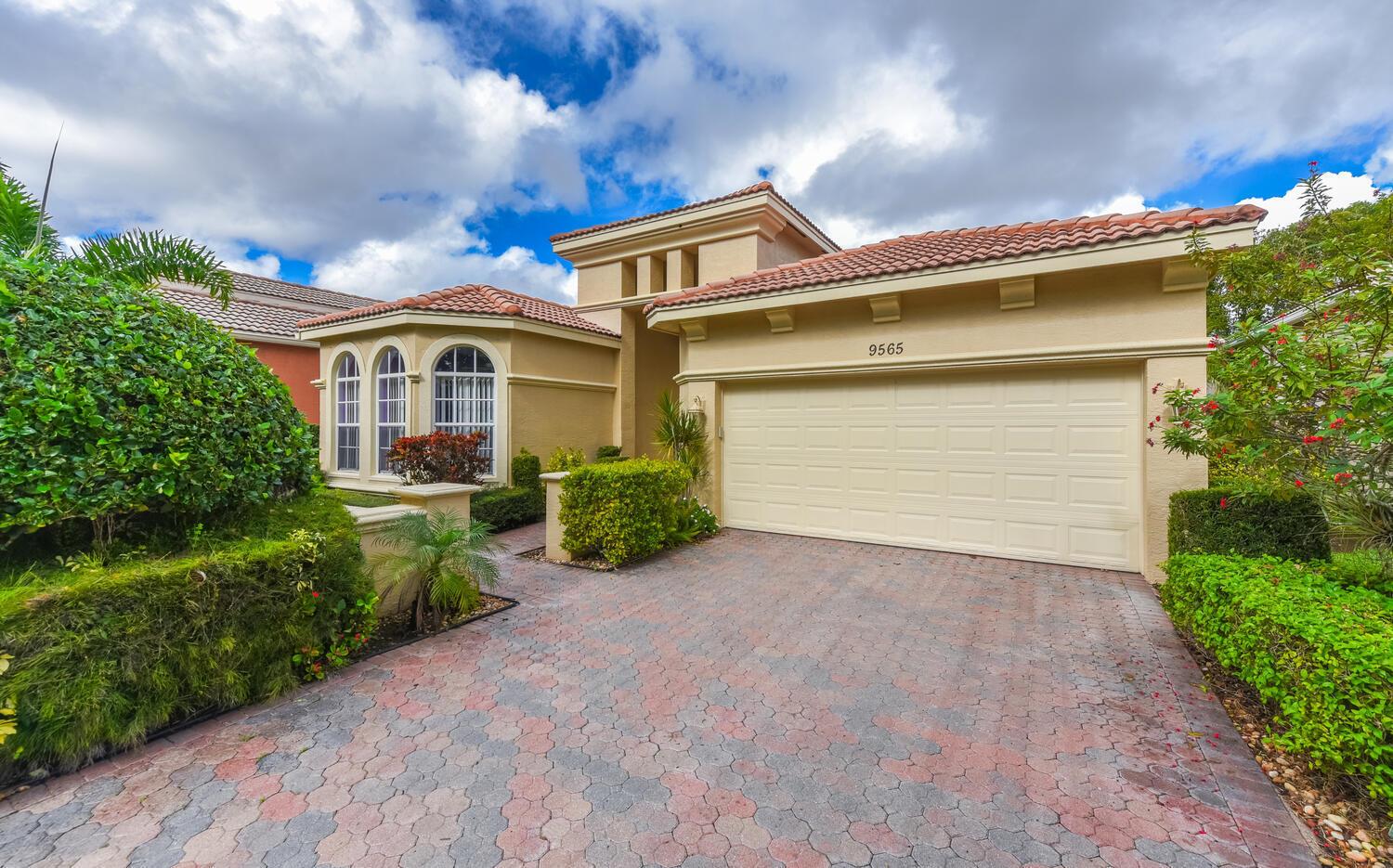 9565 Via Elegante, Wellington FL 33411