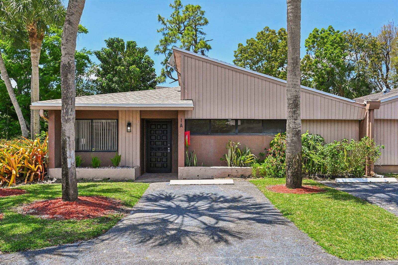 166 Sparrow Drive # 1a, Royal Palm Beach FL 33411