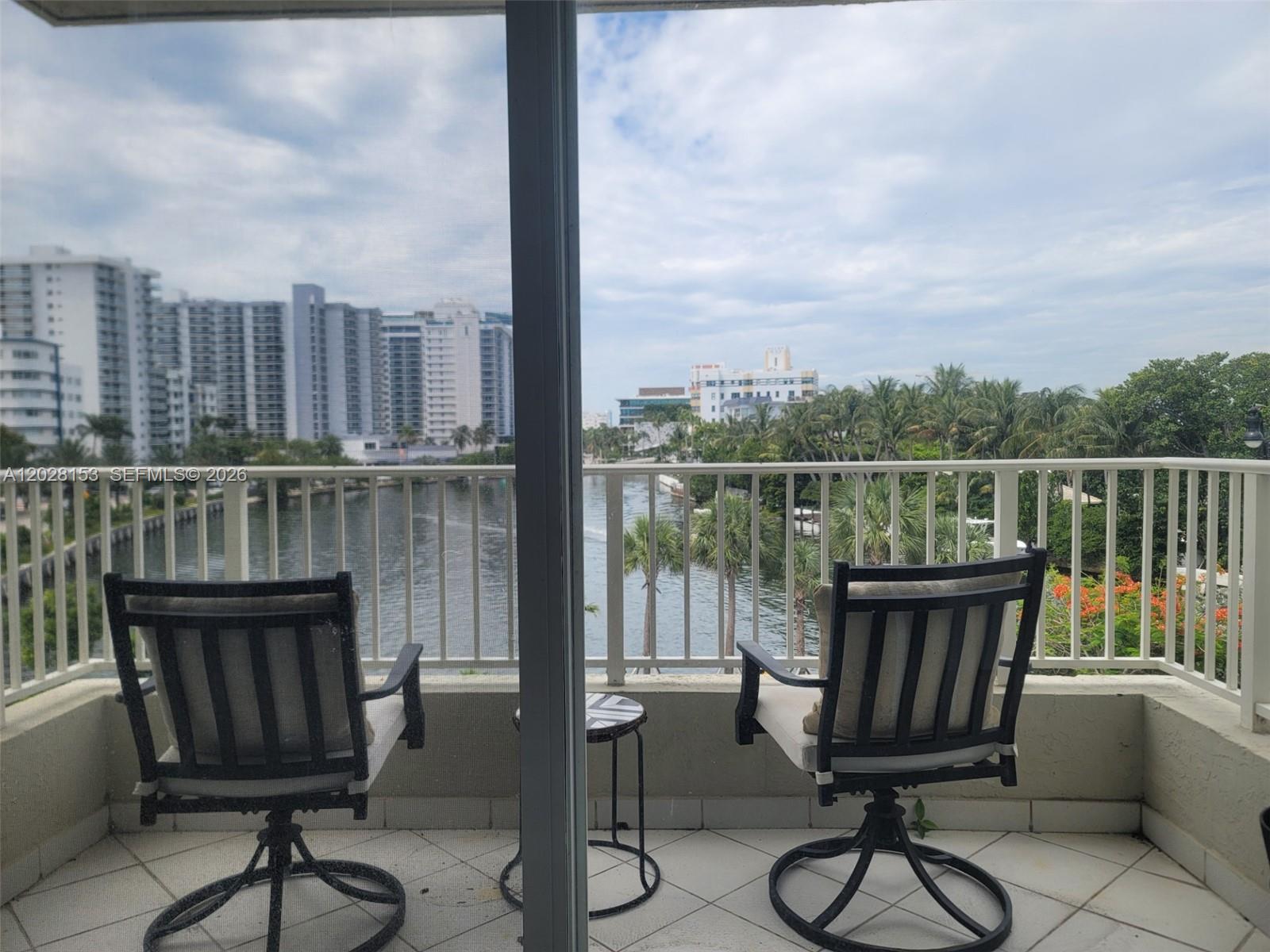 2600 Collins Ave # 411, Miami Beach FL 33140