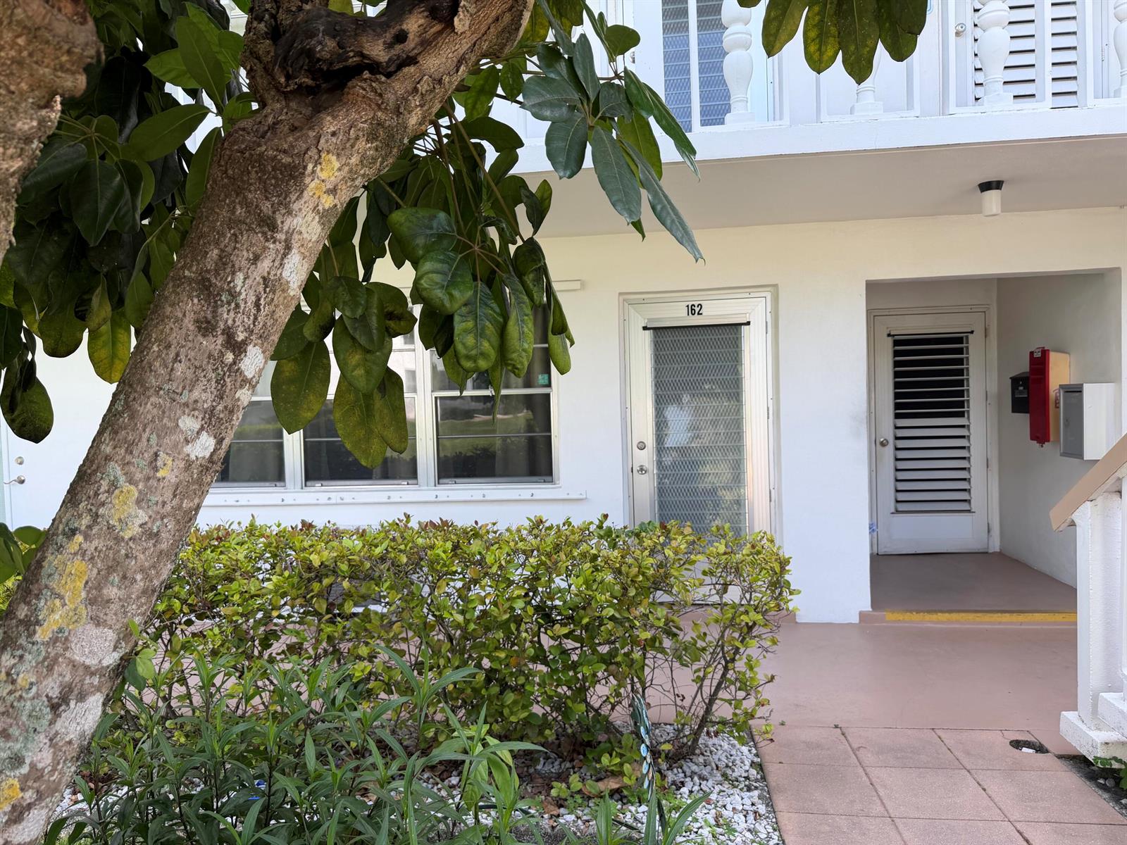 162 Windsor H, West Palm Beach FL 33417