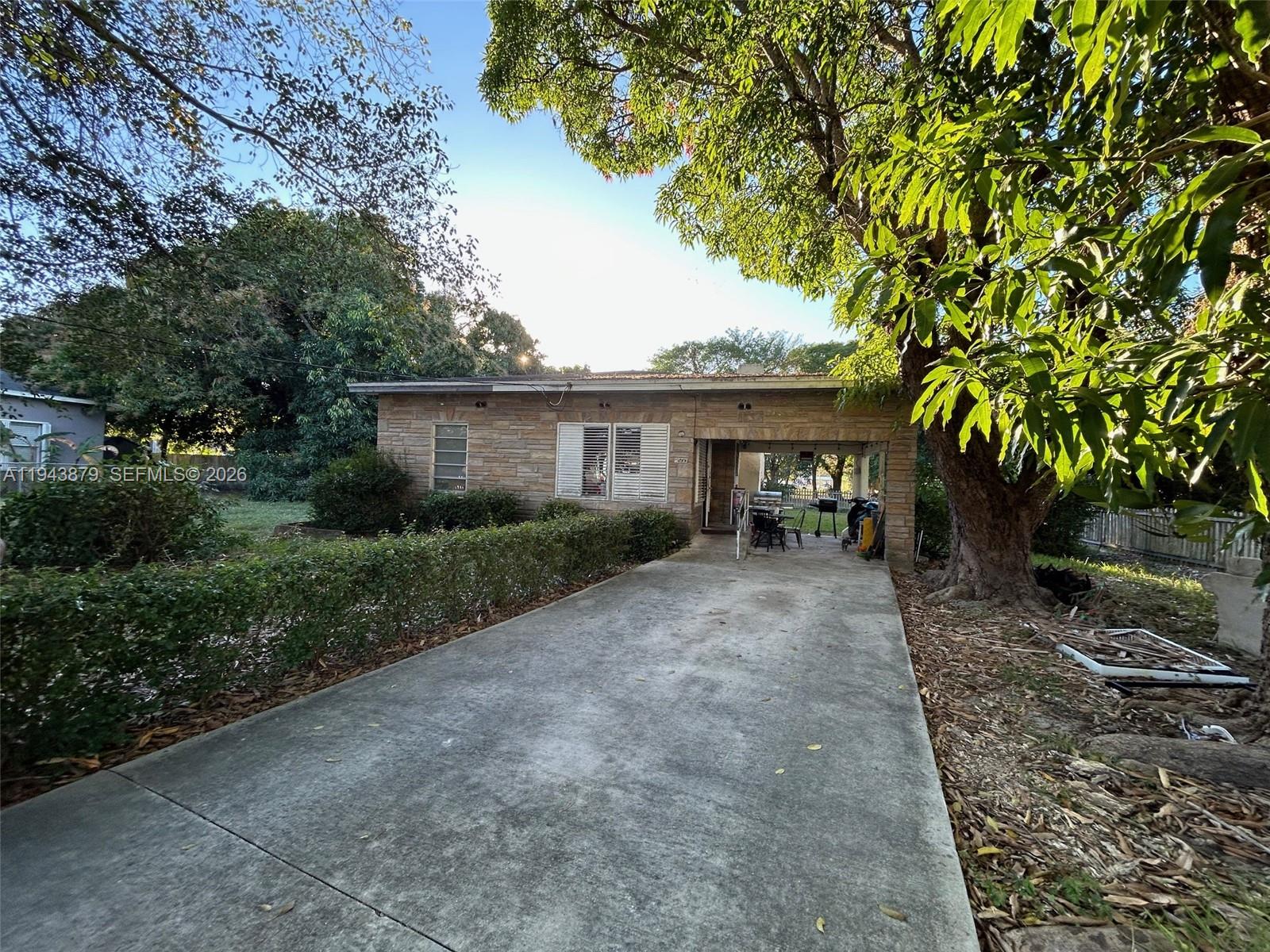 6500 SW 60th Ave, South Miami FL 33143