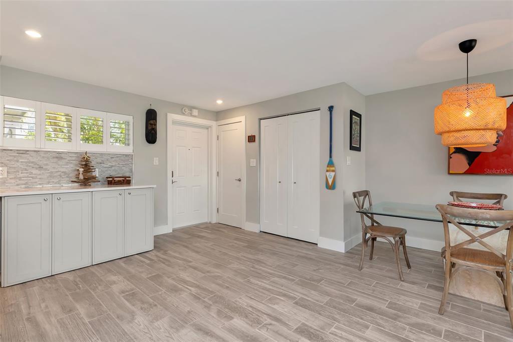 620 EDGEWATER DRIVE UNIT 102, DUNEDIN, FL — photo 5 of 30