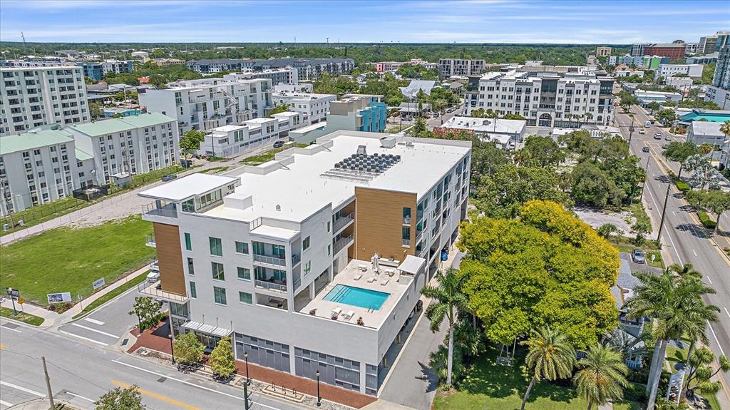 332 COCOANUT AVENUE UNIT 406, SARASOTA, FL — photo 3 of 30