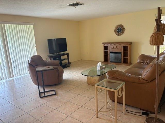 2450 TERRY LN, SARASOTA, FL — photo 5 of 23