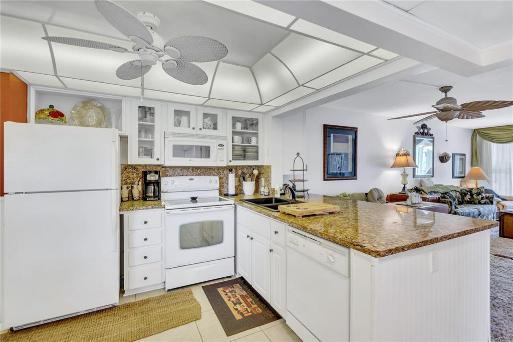 12300 VONN ROAD UNIT 1102, LARGO, FL — photo 4 of 30