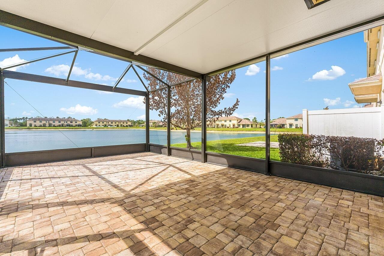 10156 W Villa Circle, Vero Beach FL 32966