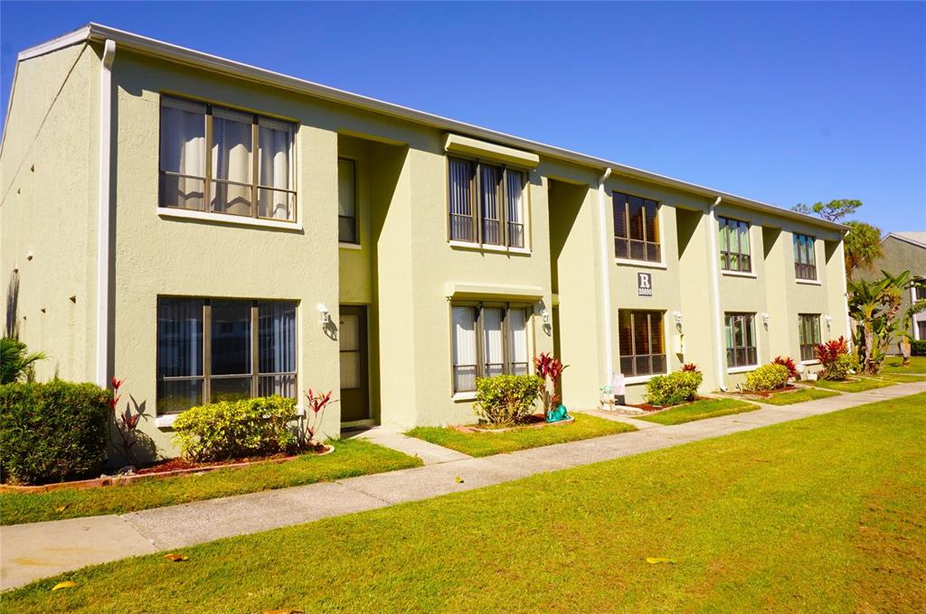 20890 NEGRIL COURT UNIT R1