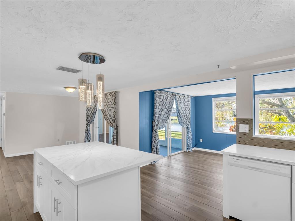 3814 SUNRAY DRIVE, HOLIDAY, FL — photo 3 of 30