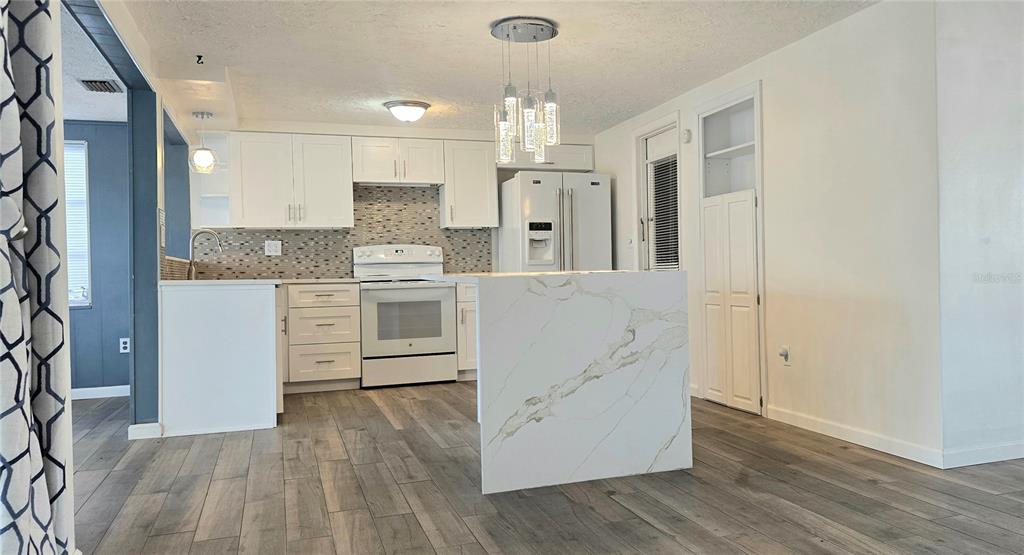 3814 SUNRAY DRIVE, HOLIDAY, FL — photo 4 of 30