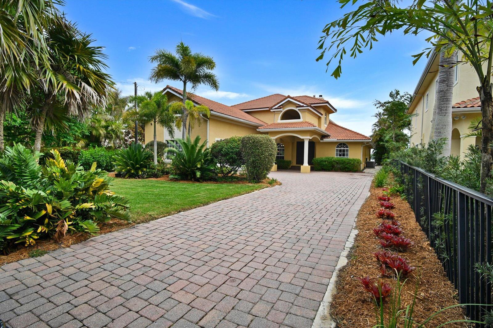 881 SE Saint Lucie Boulevard, Stuart FL 34996