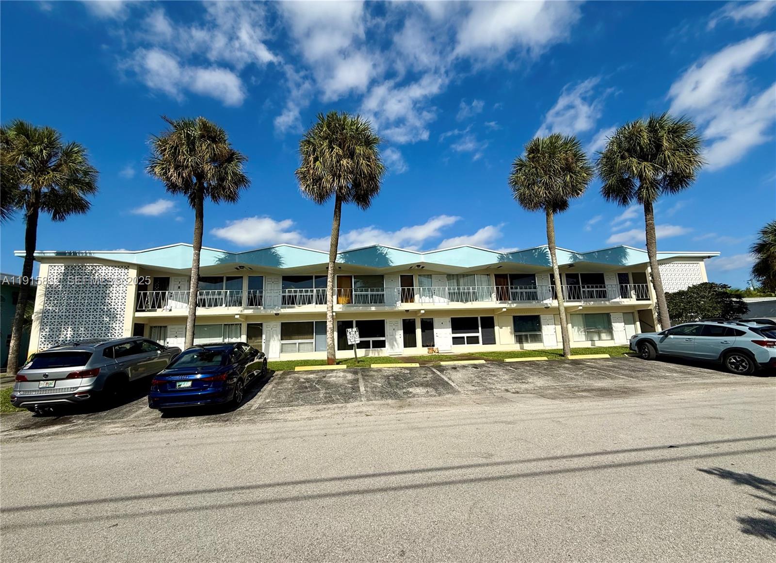 715 NW 30th Ct # 11, Wilton Manors FL 33311
